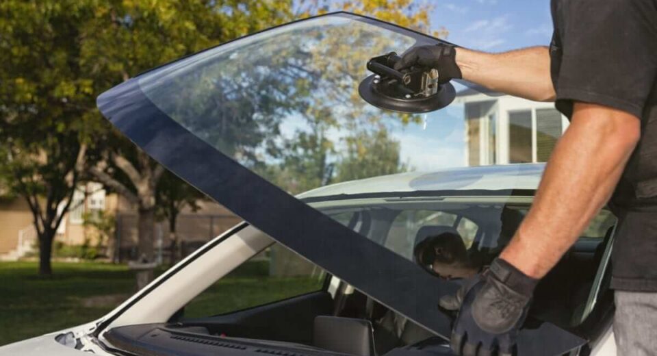 auto glass replacement Tampa